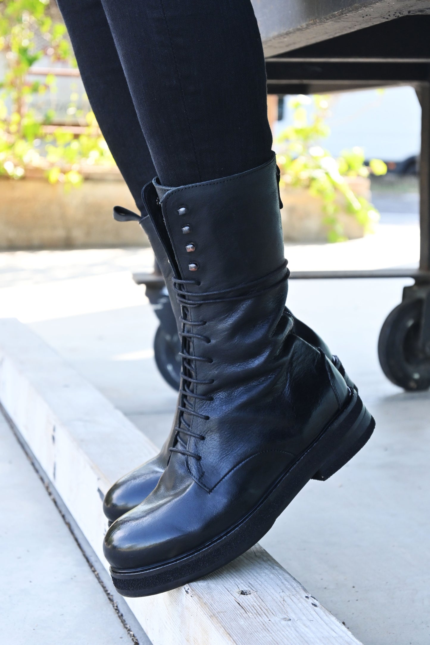 XLALBA 6026 - amphibian boot leather BLACK - History541